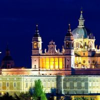 catedral-almudena-noche